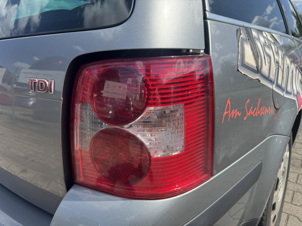 VW Passat 3BG original R&uuml;cklicht R&uuml;ckleuchte Schlussleuchte rechts Kombi/Variant Bj.2004